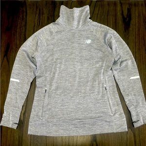 New Balance Heat, Pullover Running Top. Size Medium